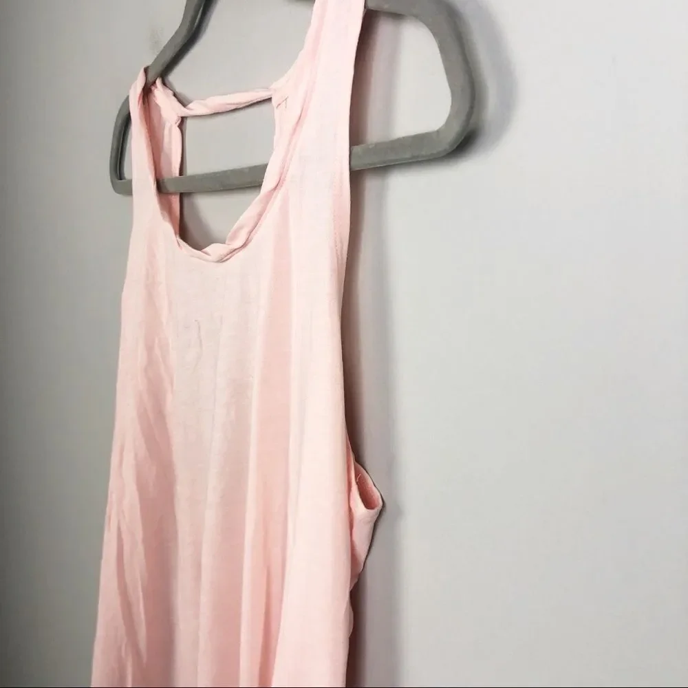 NIKE | Dri Fit Cutout Back Light Peach Tank Top Women’s Large